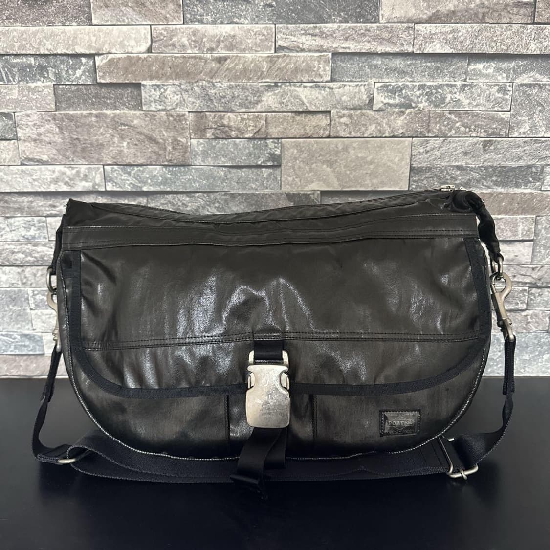 Porter shine 포터 샤인 코팅 메신저백  상품이미지3