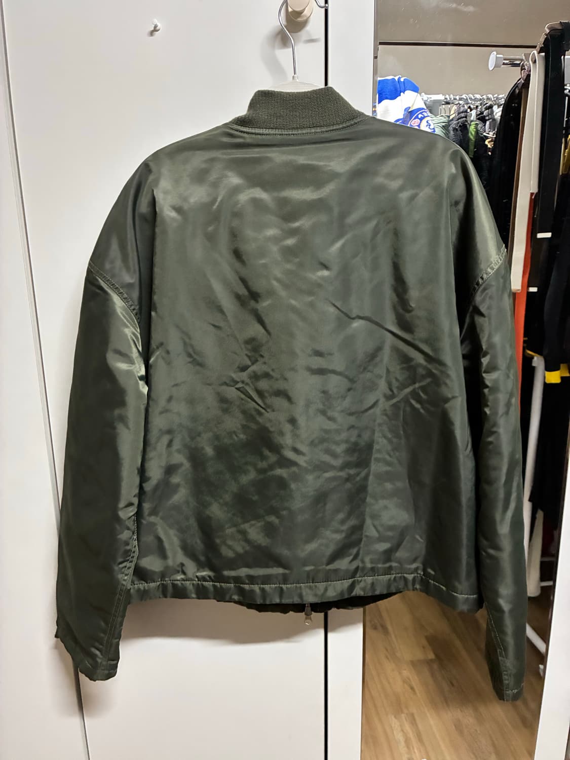 [새상품] 카키 크롭 MA-1 (L/100) 상품이미지2