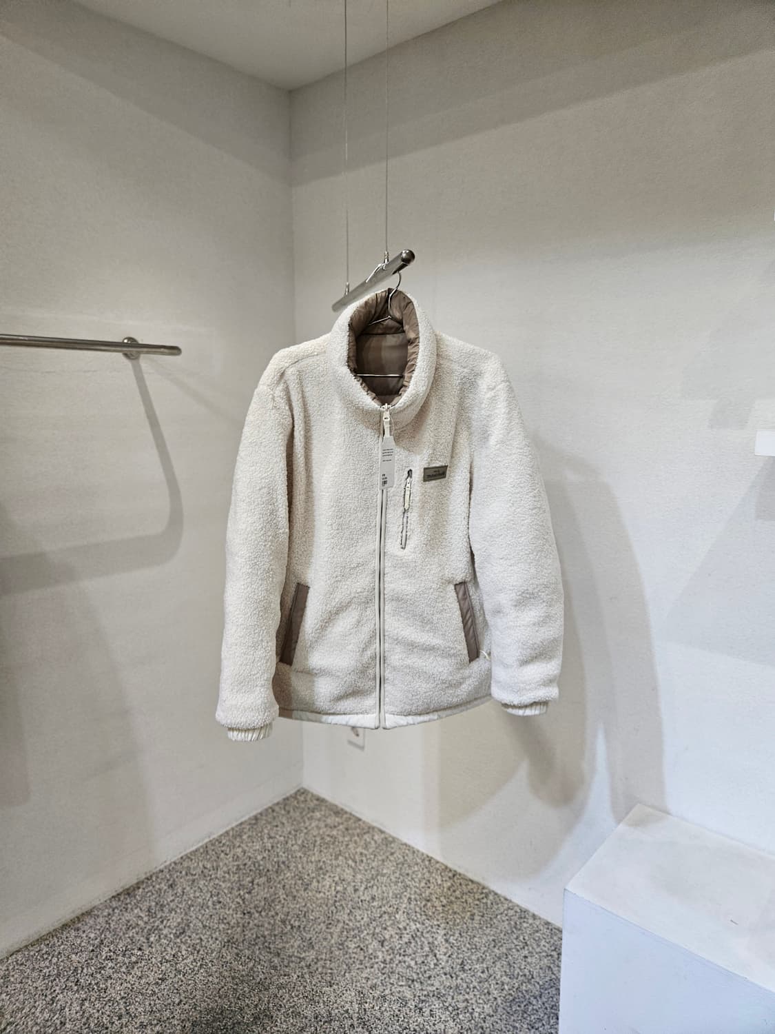 몽벨 중경량 리버시블 양면 패딩 상품이미지5