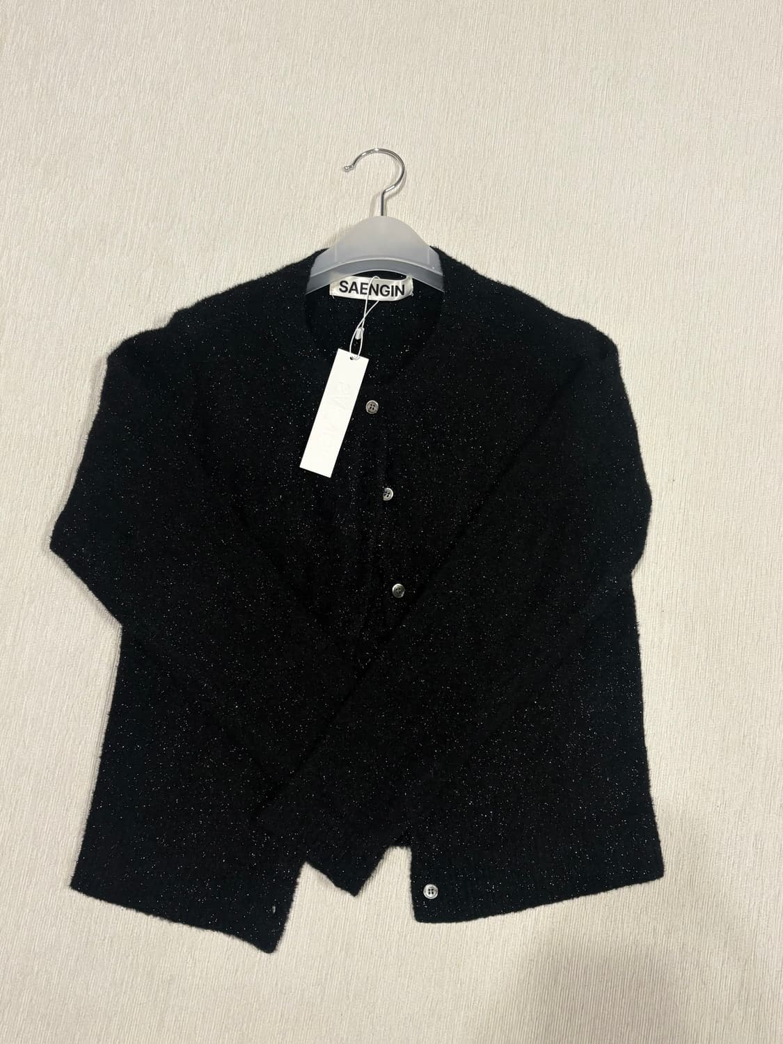생긴스튜디오  TINSEL KNIT BUTTON CARDIGAN 상품이미지4