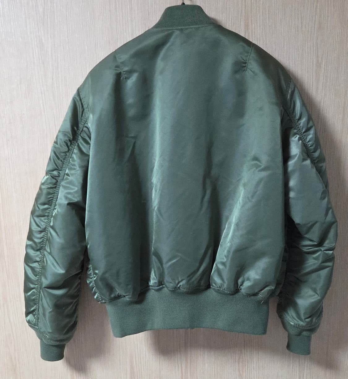 (착샷) 알파인더스트리 ma-1 세이지 상품이미지6