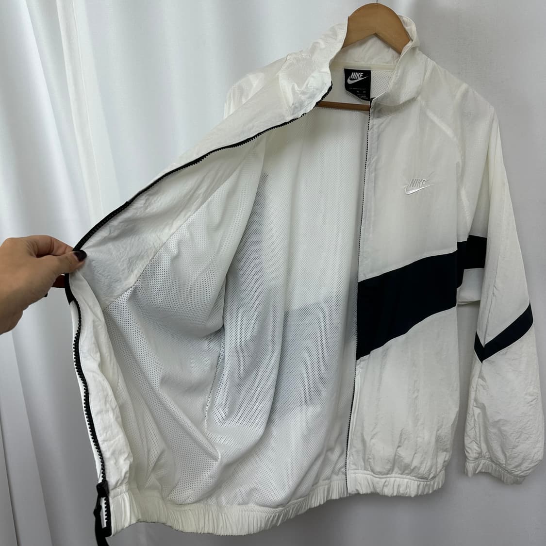 나이키 남자 로고 바람막이 자켓 화이트 XL   YII 상품이미지7