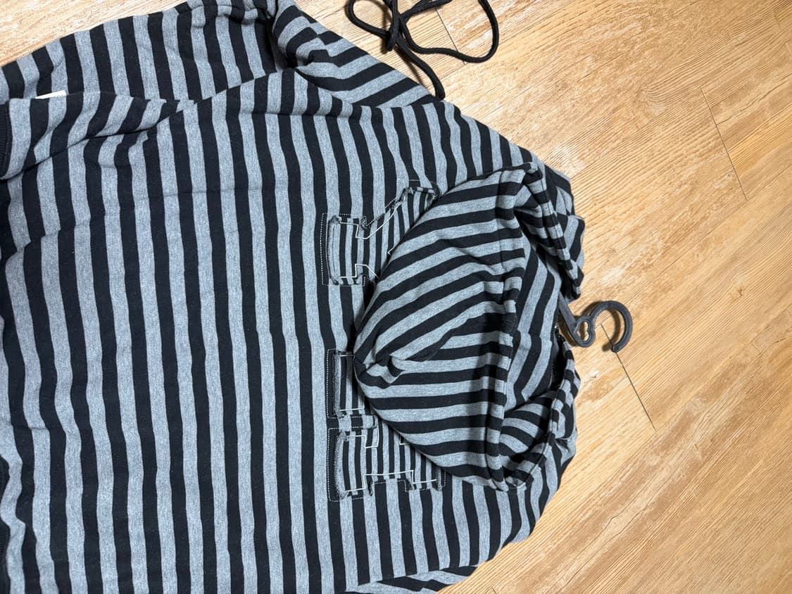 유희 아플리케 스트라이프 후드집업 차콜 상품이미지5