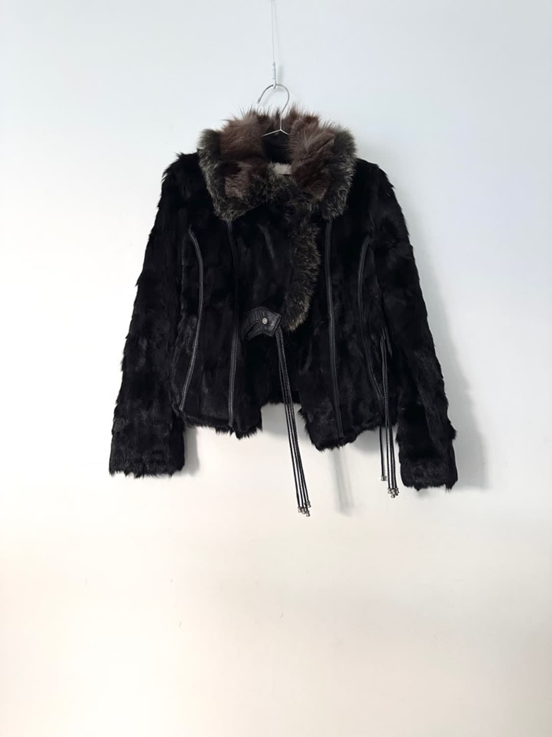 Feminine string short fur jacket  상품이미지1