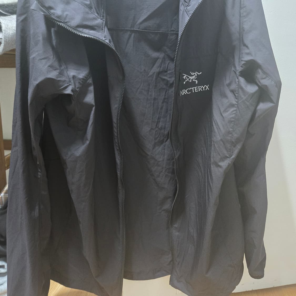 [KREAM정품/M] 아크테릭스 스쿼미시 후디 블랙 (풀구성) 상품이미지2