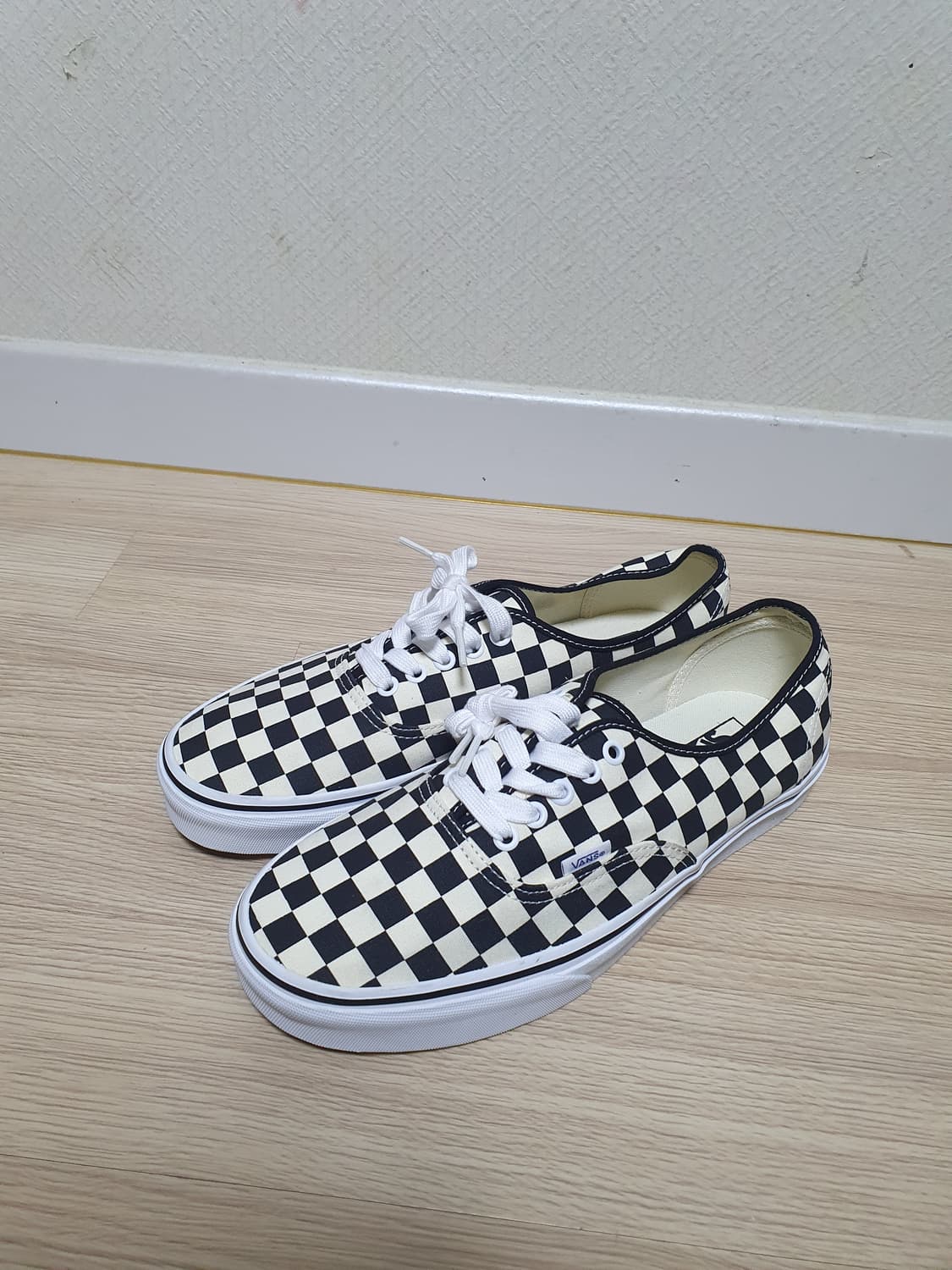 반스 어센틱 체커보드 스니커즈 285 상품이미지4