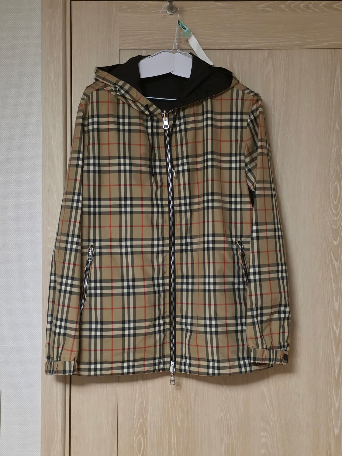 [M사이즈] 버버리 양면 리버시블 바람막이 새상품급 상품이미지1