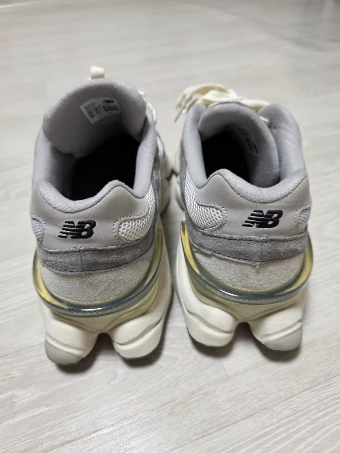 뉴발란스 운동화 U9060 사이즈 280 상품이미지4