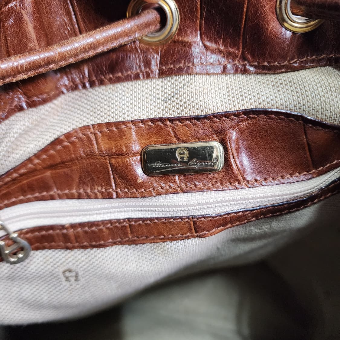 아이그너 와니무늬 숄더백 크로스백 상품이미지10