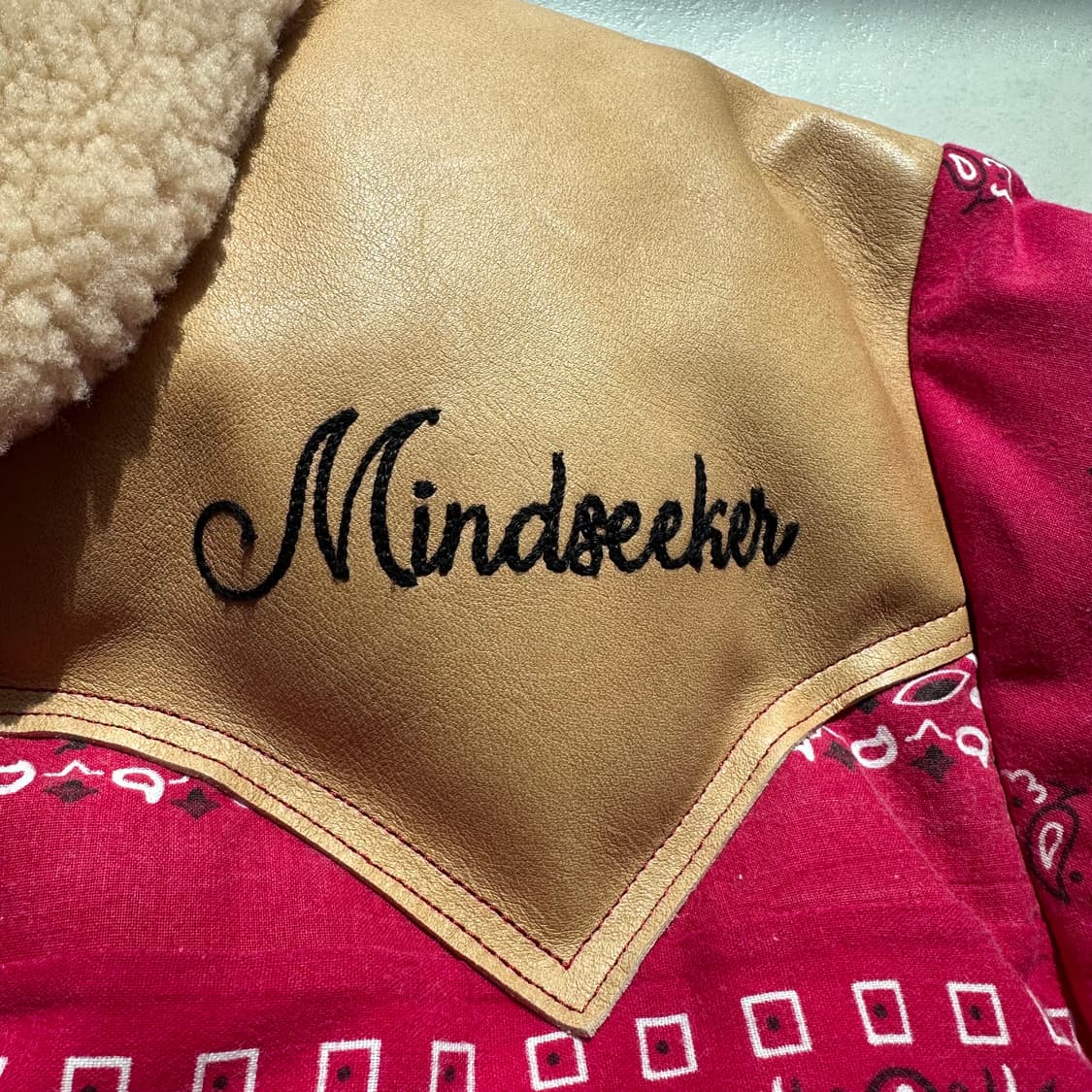 로키마운틴패더베드x마인드시커 반다나 패딩 상품이미지8