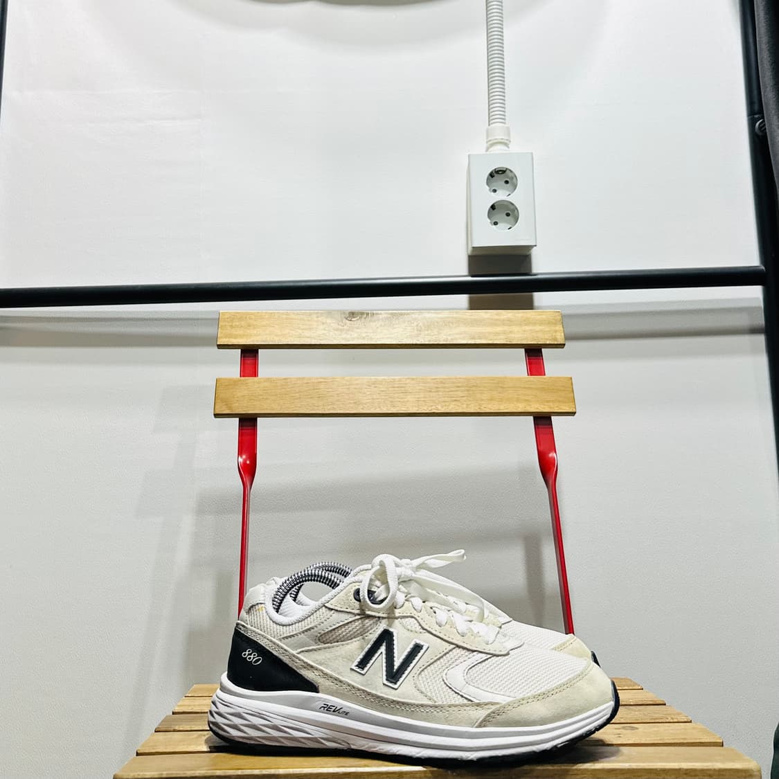 240) 뉴발란스 운동화 여성 여자 신발 880 그레이 상품이미지1