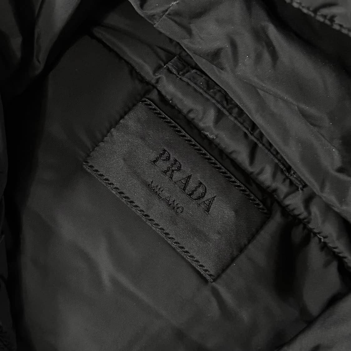[M/당일출고]프라다 삼각로고 롱패딩 상품이미지4