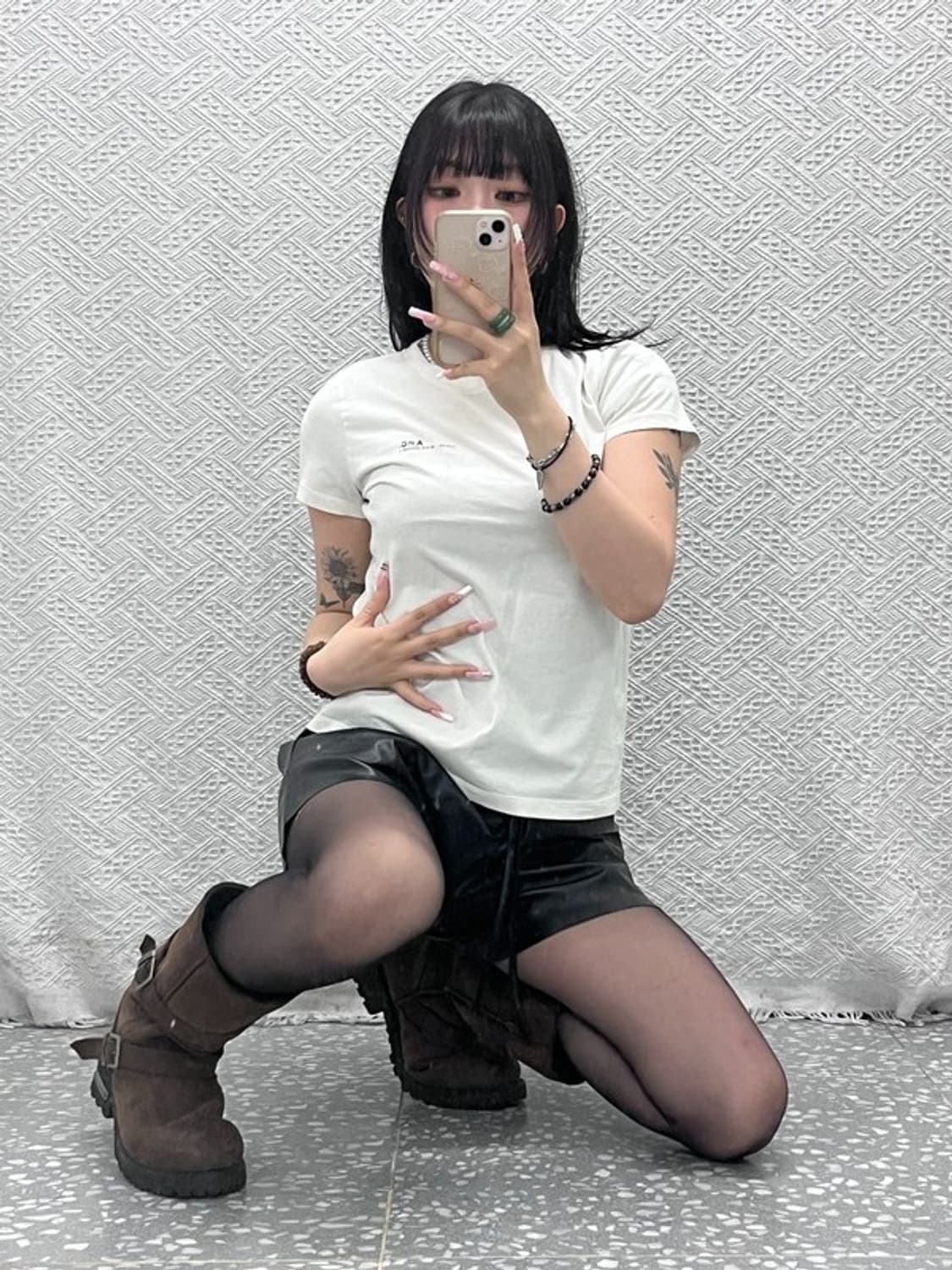 아페쎄 빈티지 캐주얼 시그니처 스몰로고 반팔티 S C12226 상품이미지1