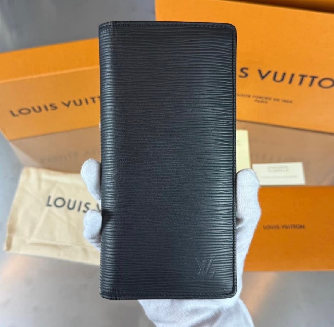 [리오브] 루이비통 LV 에삐 레더 장지갑 상품이미지2