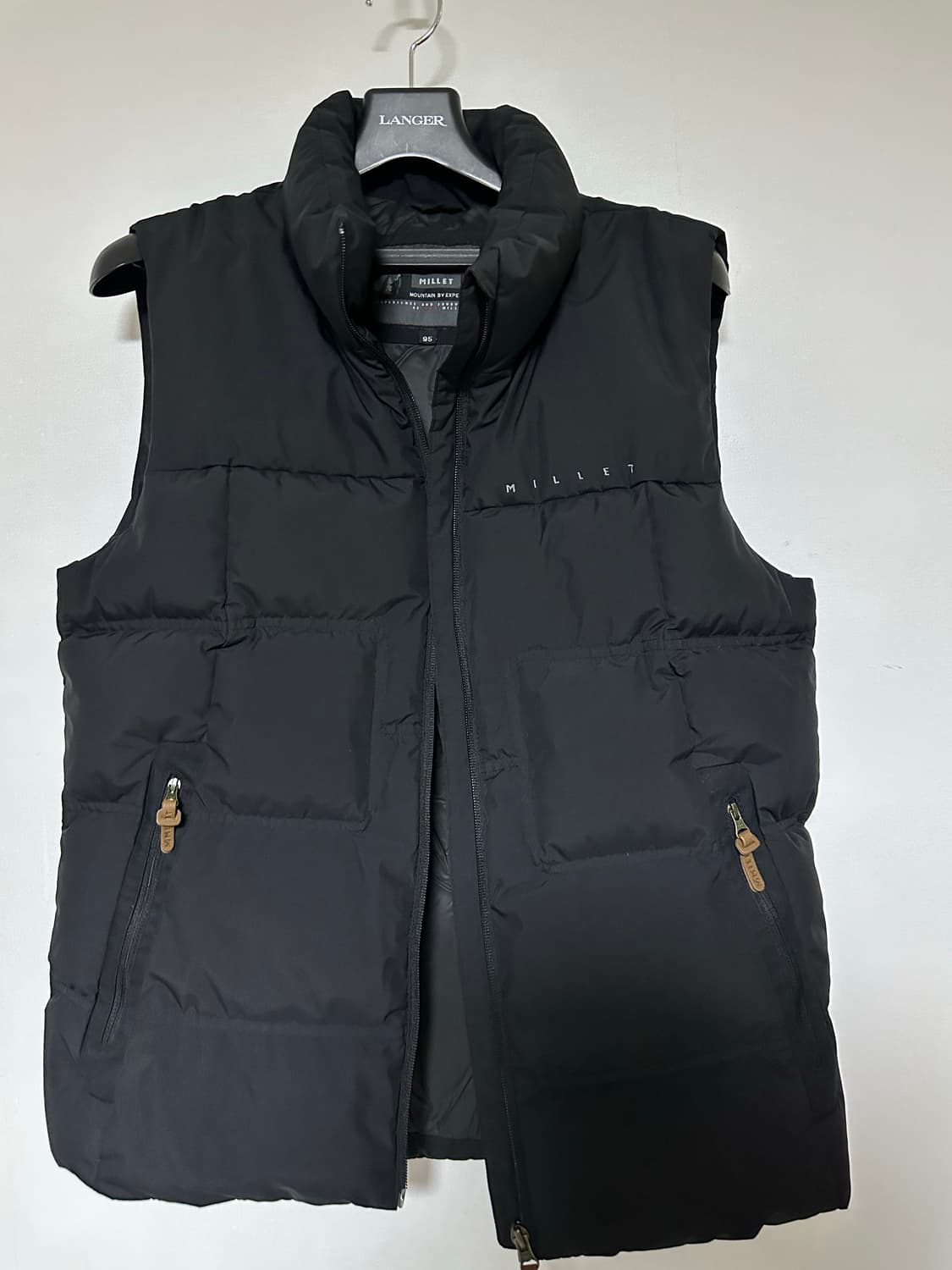 밀레 블랙 패딩 조끼 95 사이즈 상품이미지1