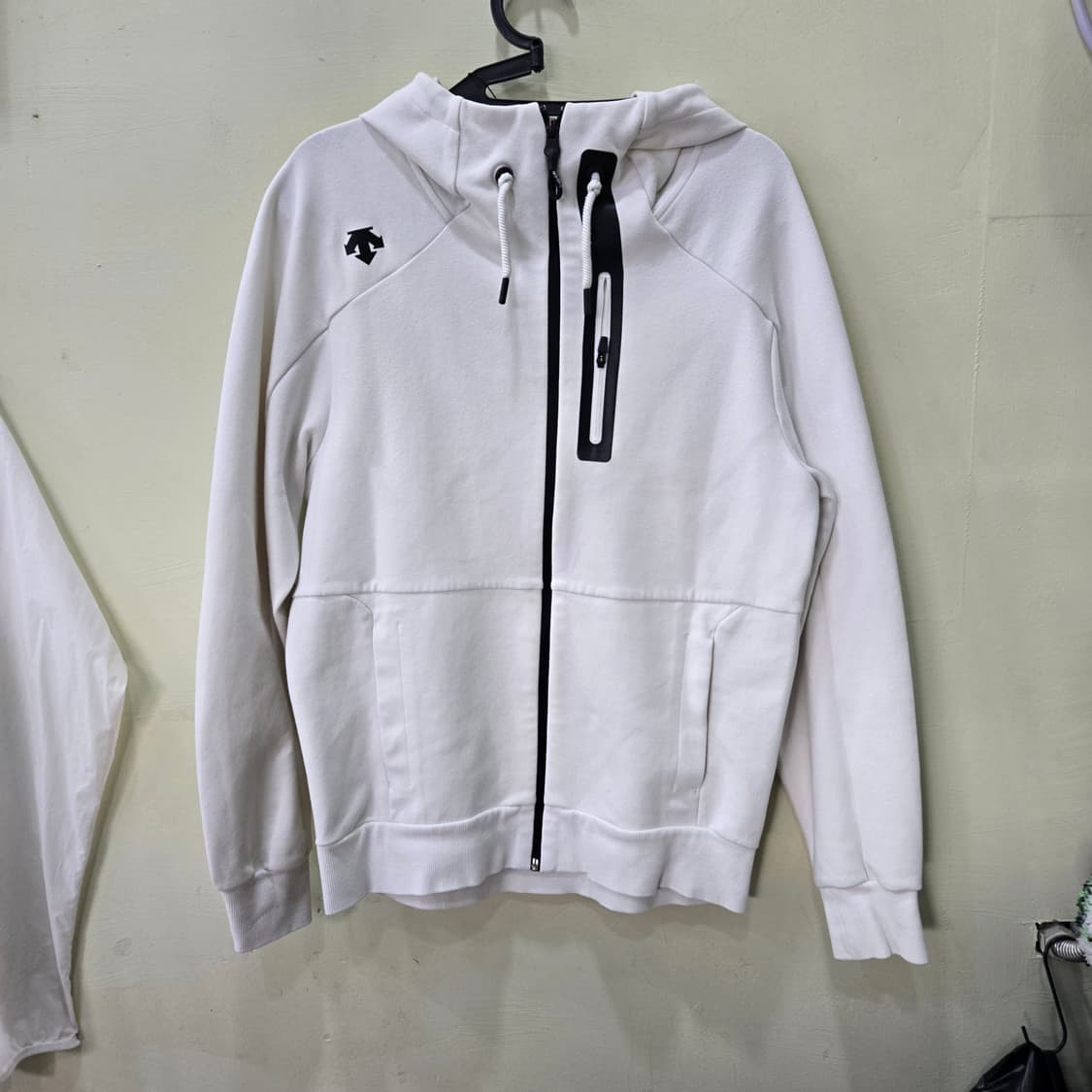 [M/95] 데상트 화이트 후드집업 한정판 11BA1 상품이미지1