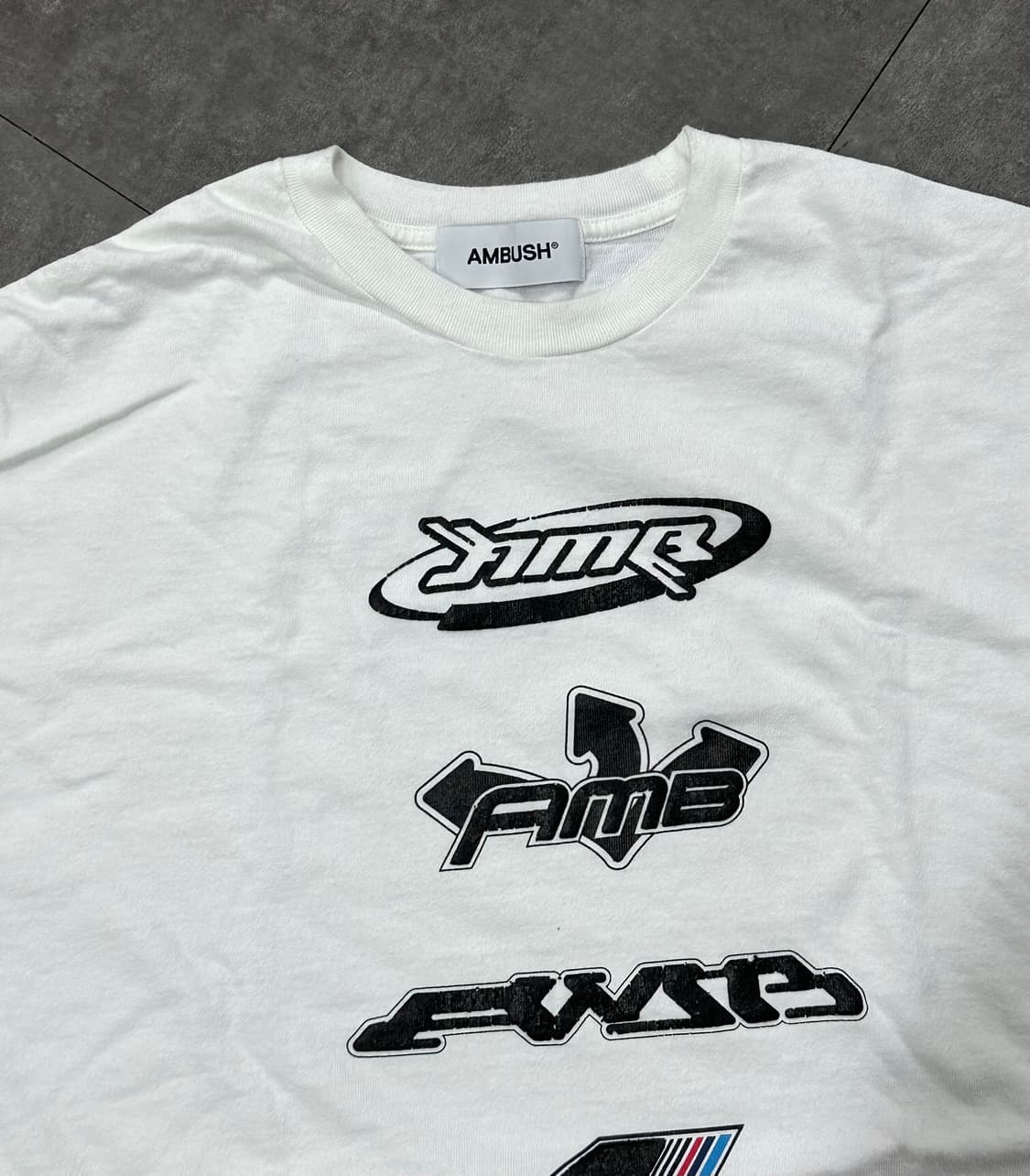 AMBUSH 화이트L 티셔츠  팝니다.  상품이미지3