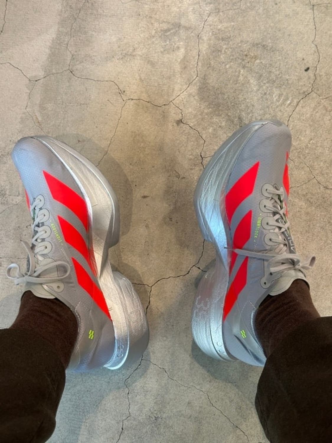 [285]adizero adios pro4 실버 에키덴 팝니다 러닝화 상품이미지1