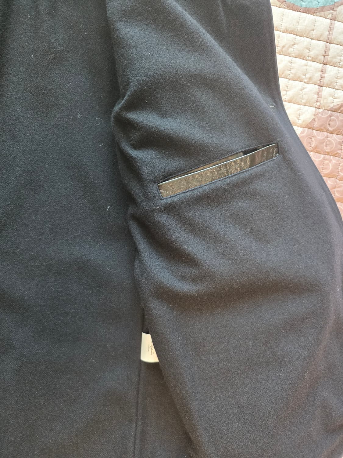 아카펠라클로딩 가죽 숄 칼라 코트 44사이즈 판매 상품이미지4