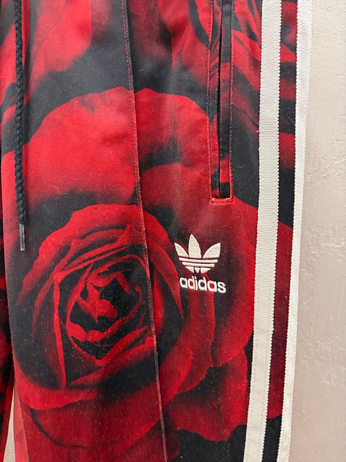 아디다스 장미 패턴 트레이닝 바지 085 상품이미지3