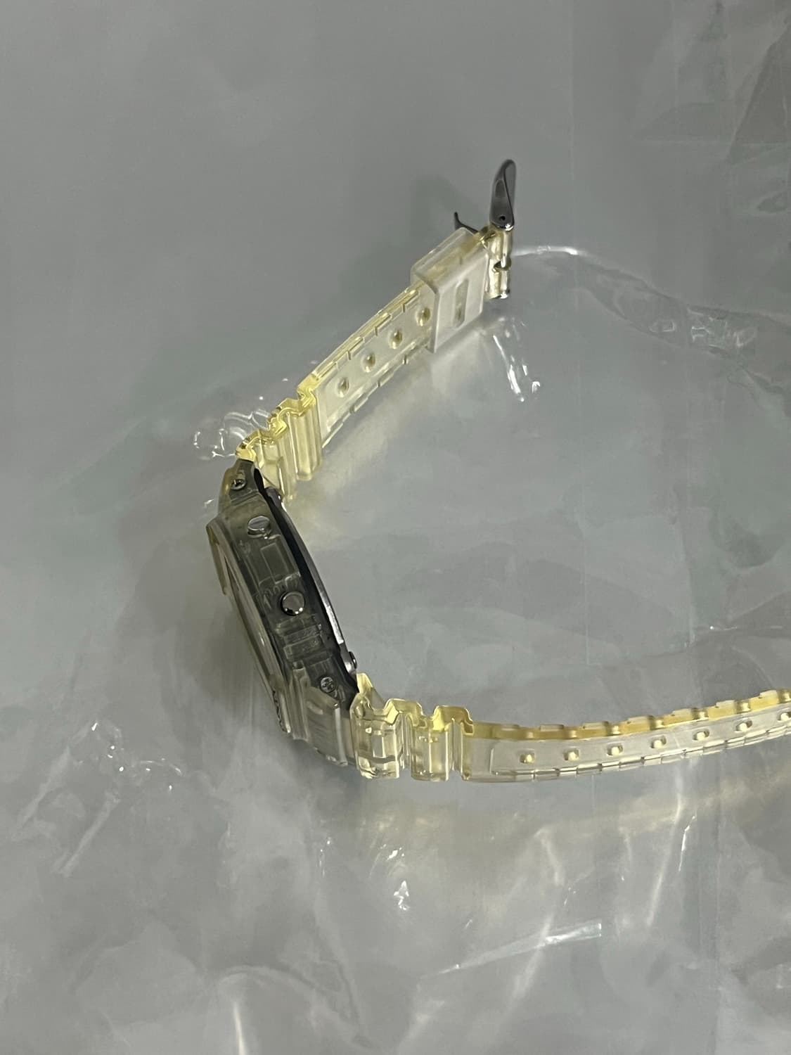 지샥 dw5600 클리어 모델 중고 상품이미지4