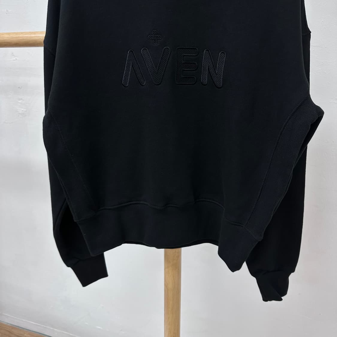 새상품 에이븐 aven 오가닉코튼 크롭 반폴라 맨투맨 95-100 J24 상품이미지6