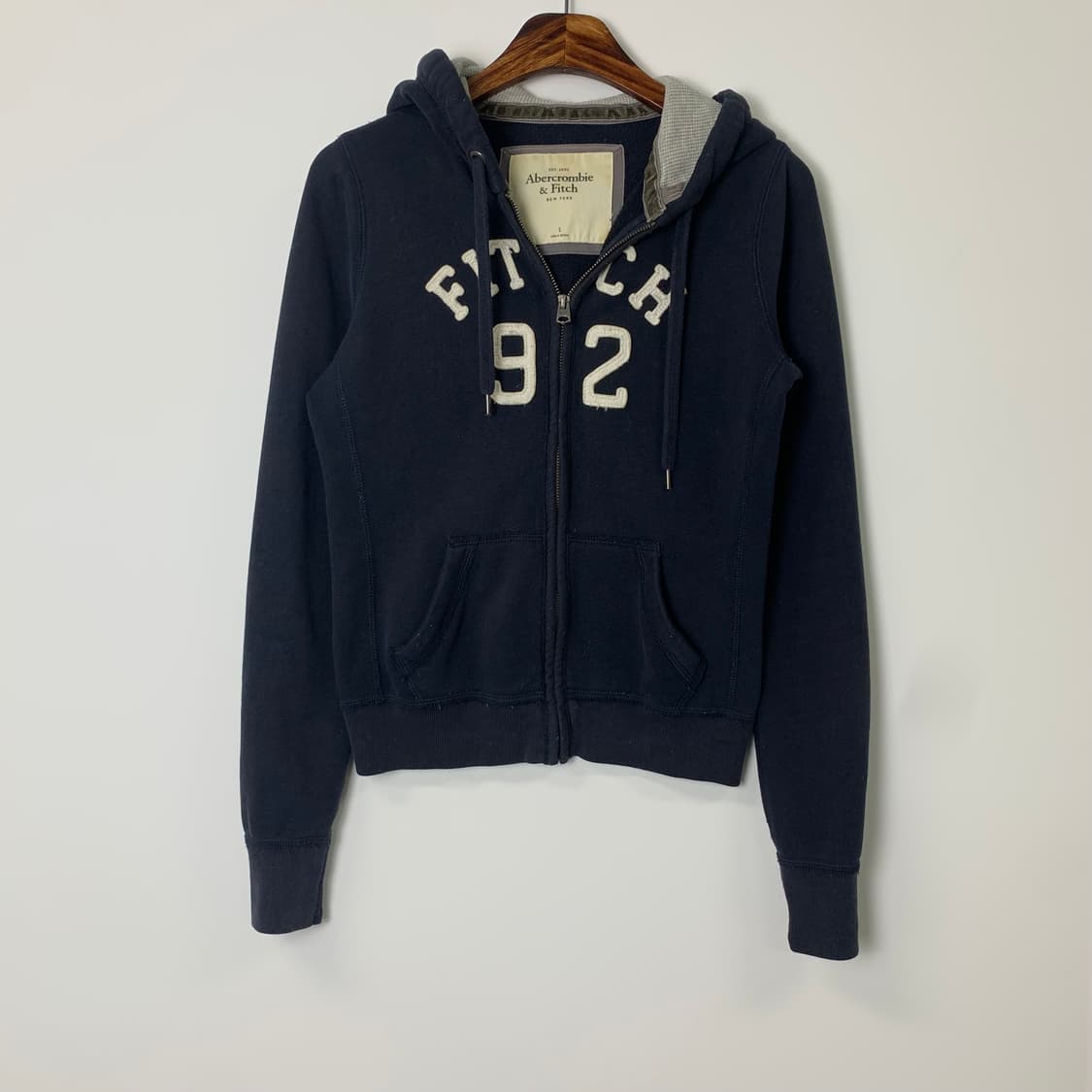 아베크롬비 y2k 와투케 네이비 후드집업 상품이미지2