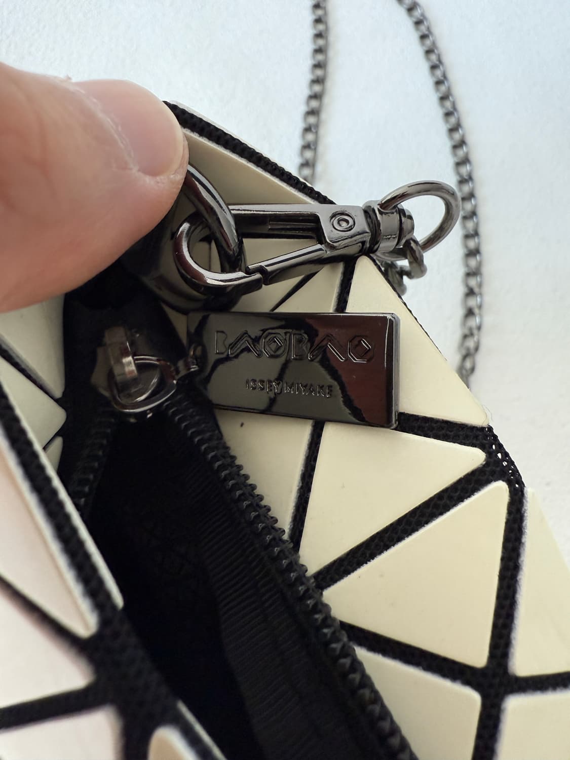 이세미야케(ISSEY MIYAKE) BAOBAO 체인숄더백(크로스 가능) 상품이미지6