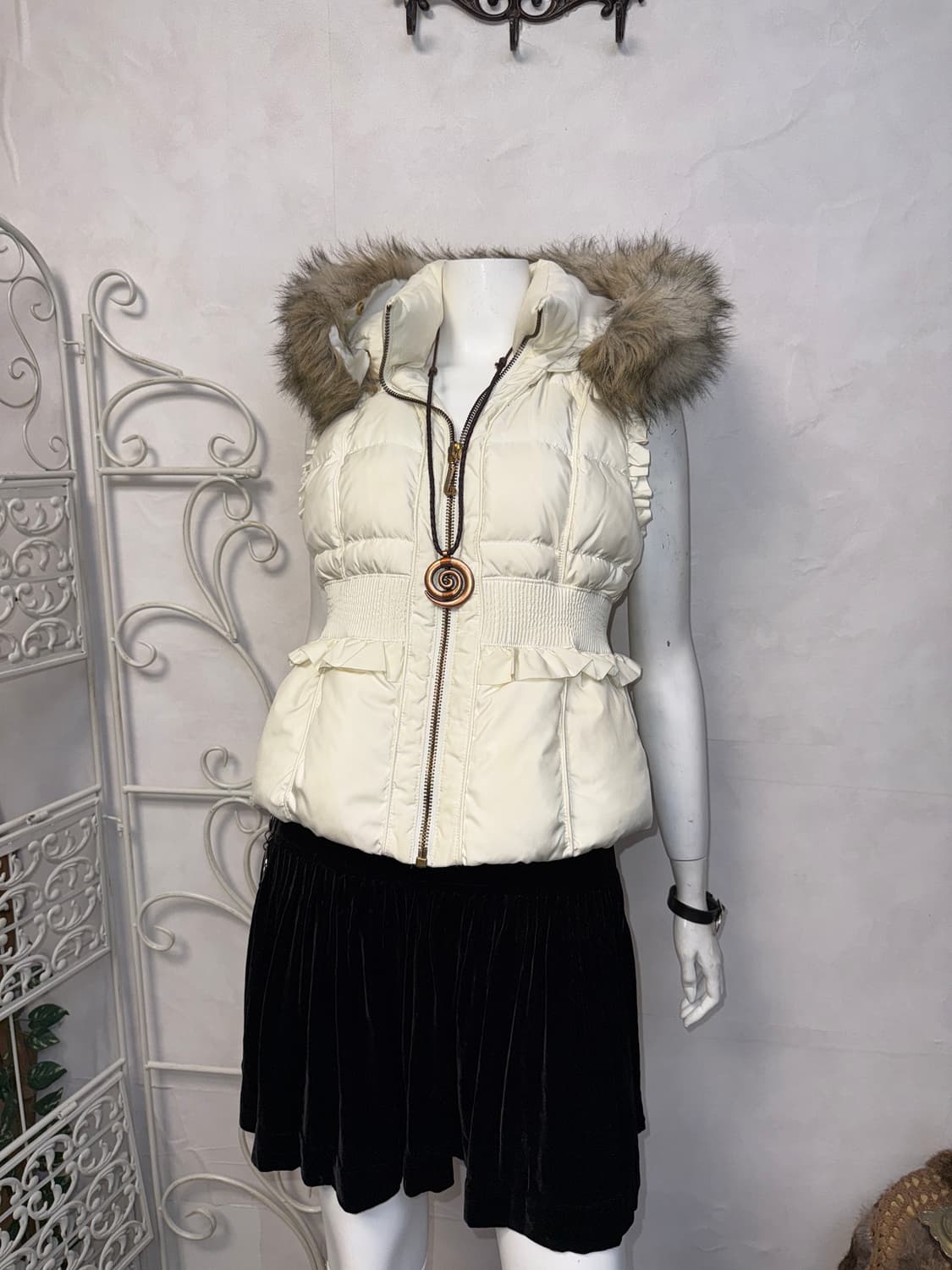 Juicy Couture fur hood padding vest 상품이미지7