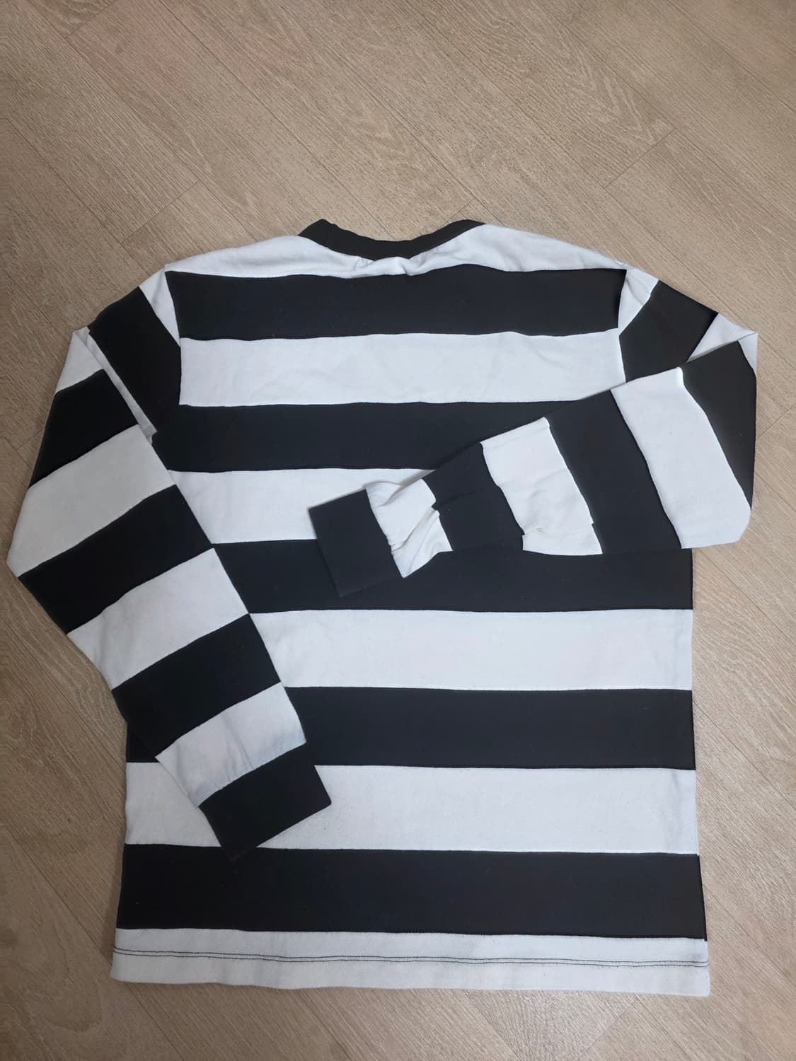 소버먼트 보더티 스트라이프 긴팔티 M 상품이미지7