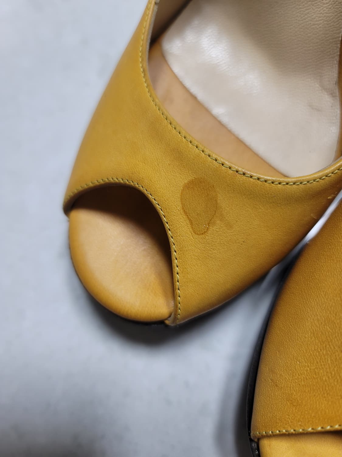 지미추 가죽 여성 하이힐 37(240) 상태확인 상품이미지4