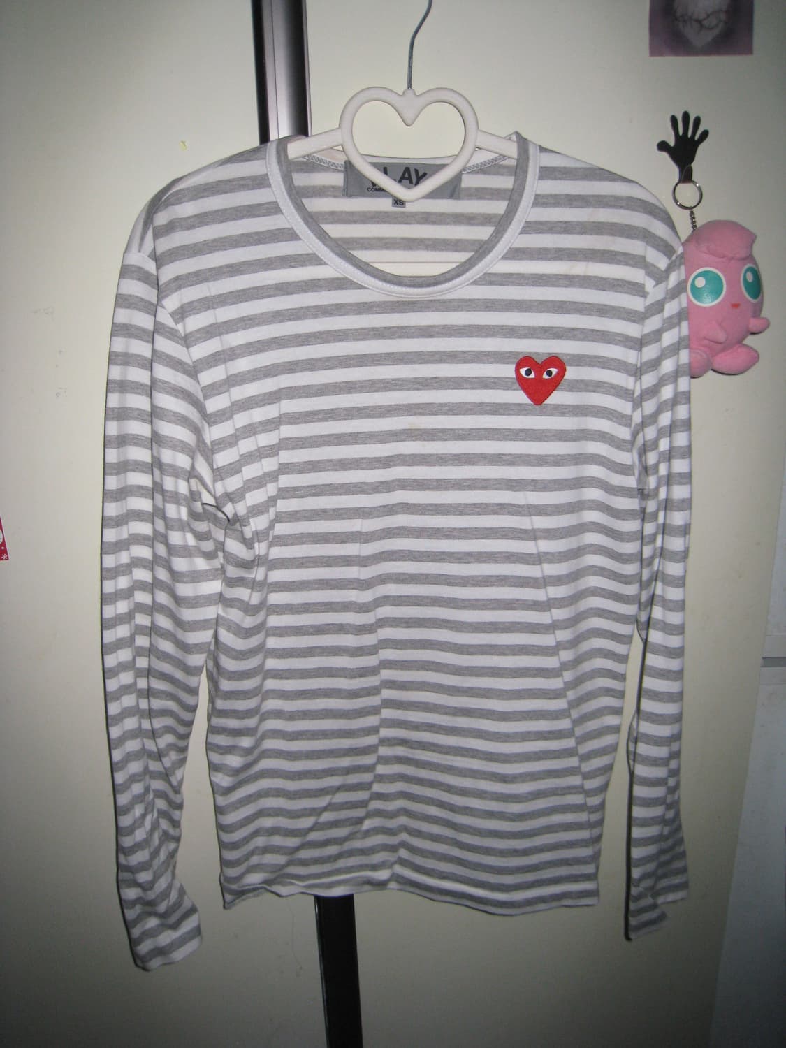 꼼데가르송 플레이 스트라이프 티셔츠 (그레이) 상품이미지2