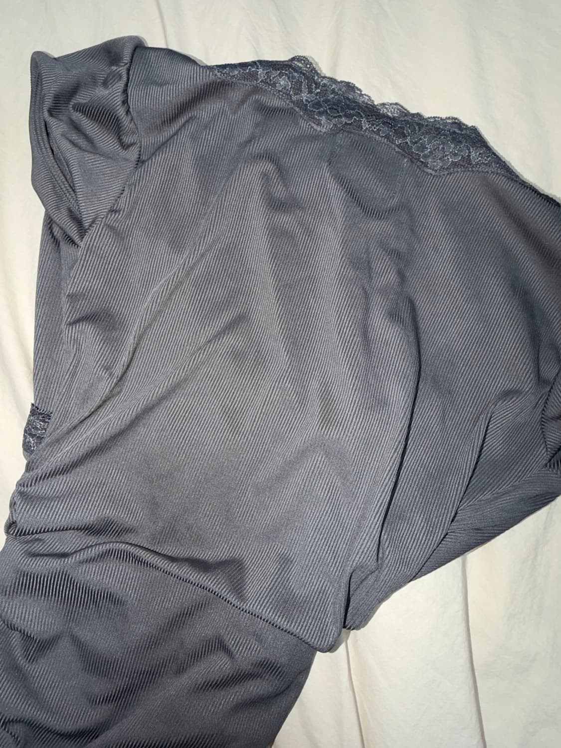 스컬프터 Lace Trim Wrap Tee Charcoal 상품이미지3