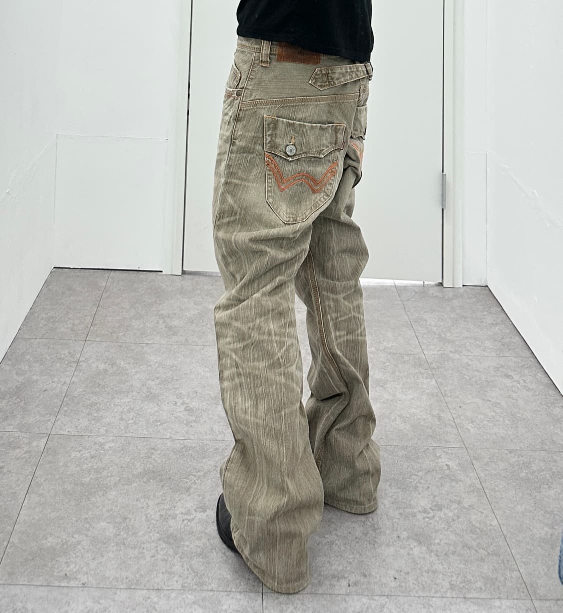 EDWIN flare back strap denim pants 상품이미지1