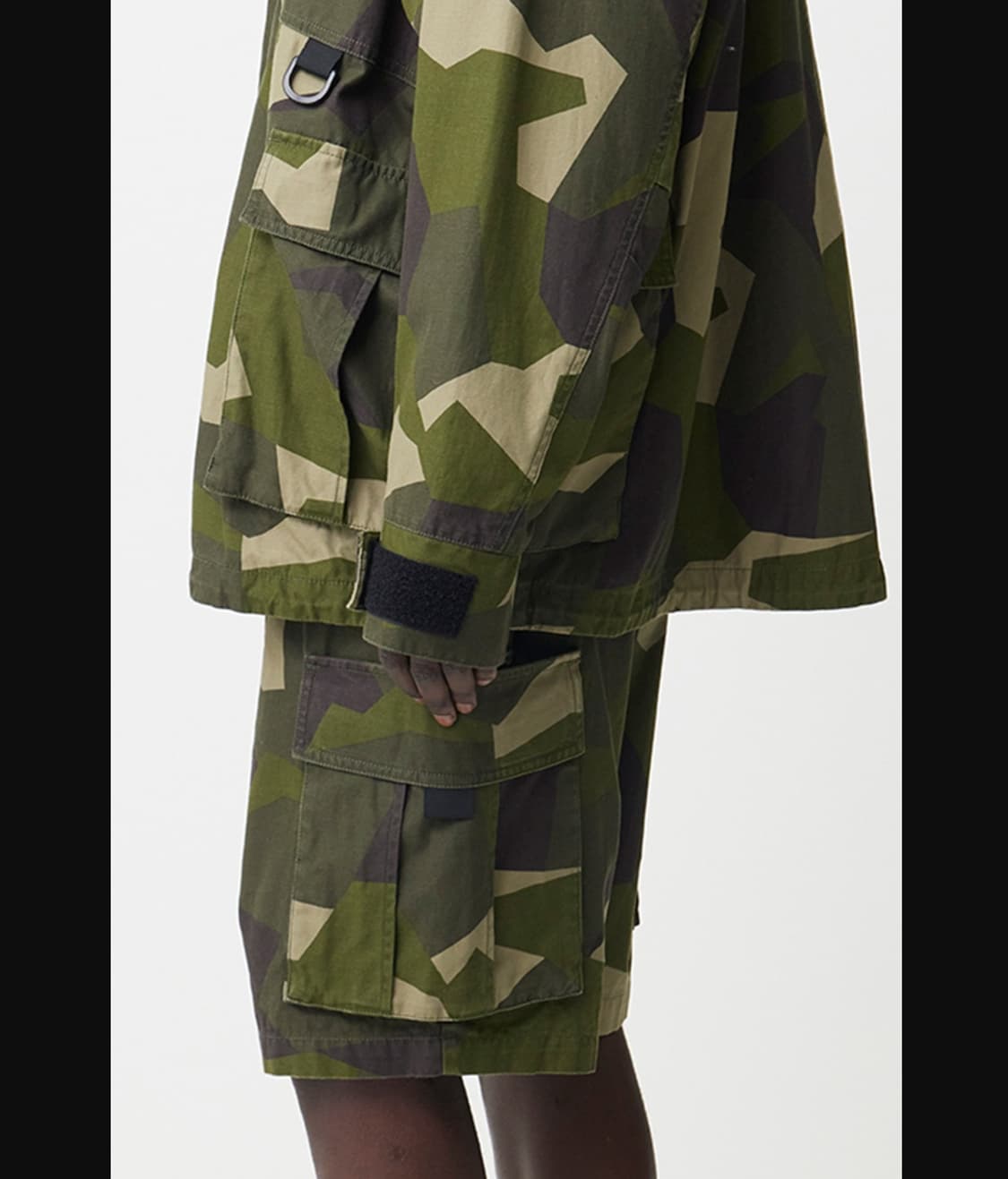 와일드띵스 X 화이트마운티니어링 콜라보 셋업 헌팅자켓 반바지 카모 XL 상품이미지3