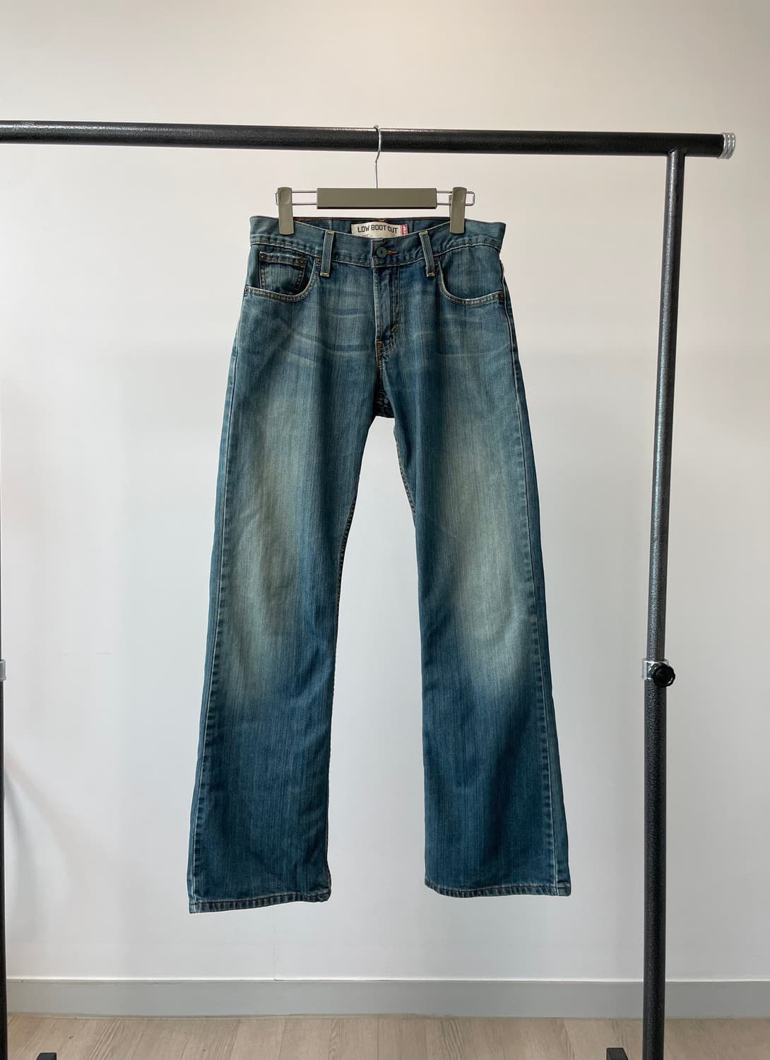(29) Levis 리바이스527 빈티지 워싱 부츠컷 데님팬츠 상품이미지1