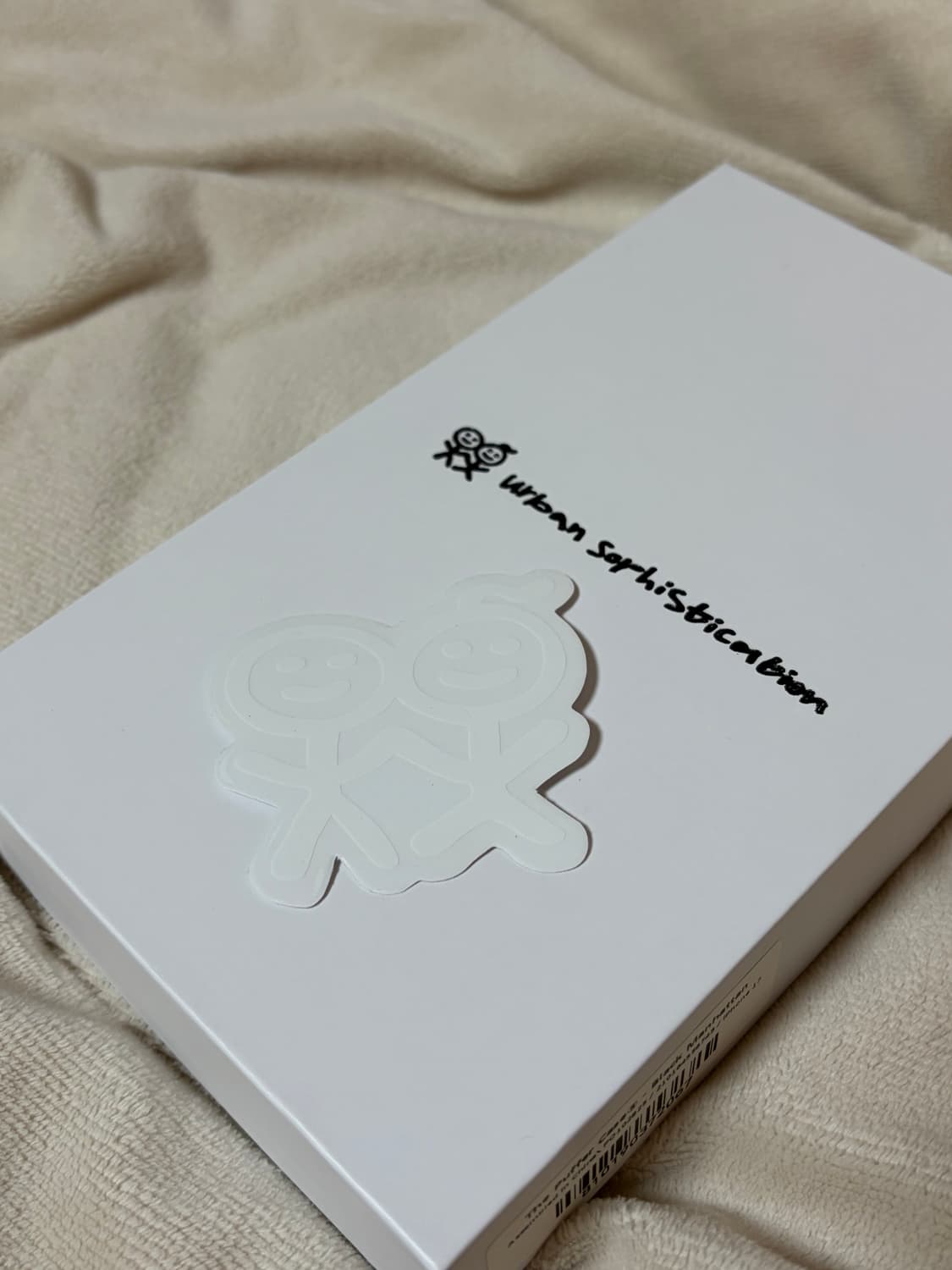 어반소피스티케이션 - 푸퍼케이스 아이폰17 (블랙) 상품이미지4