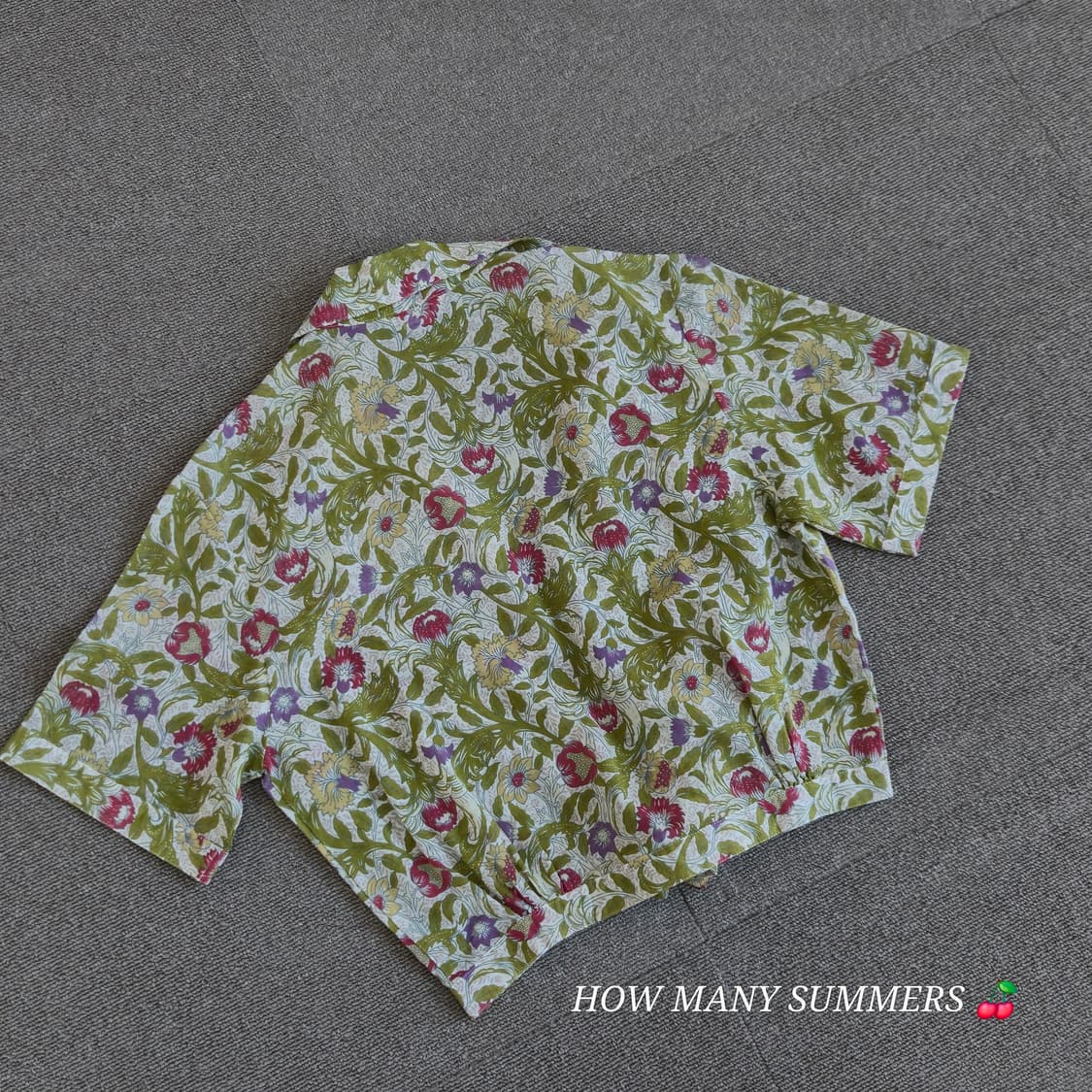 Vintage 반팔 블라우스 패턴 College Field 상품이미지3