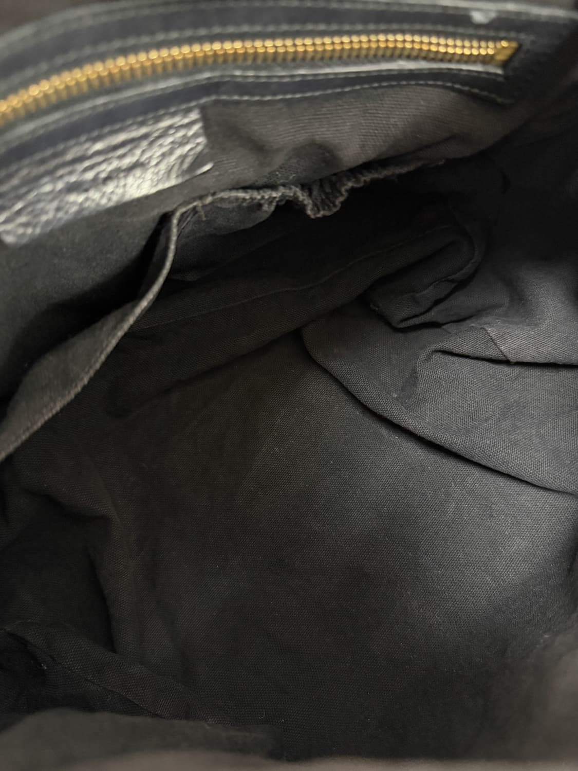 지방시 링클 레더 판도라 숄더백 상품이미지7