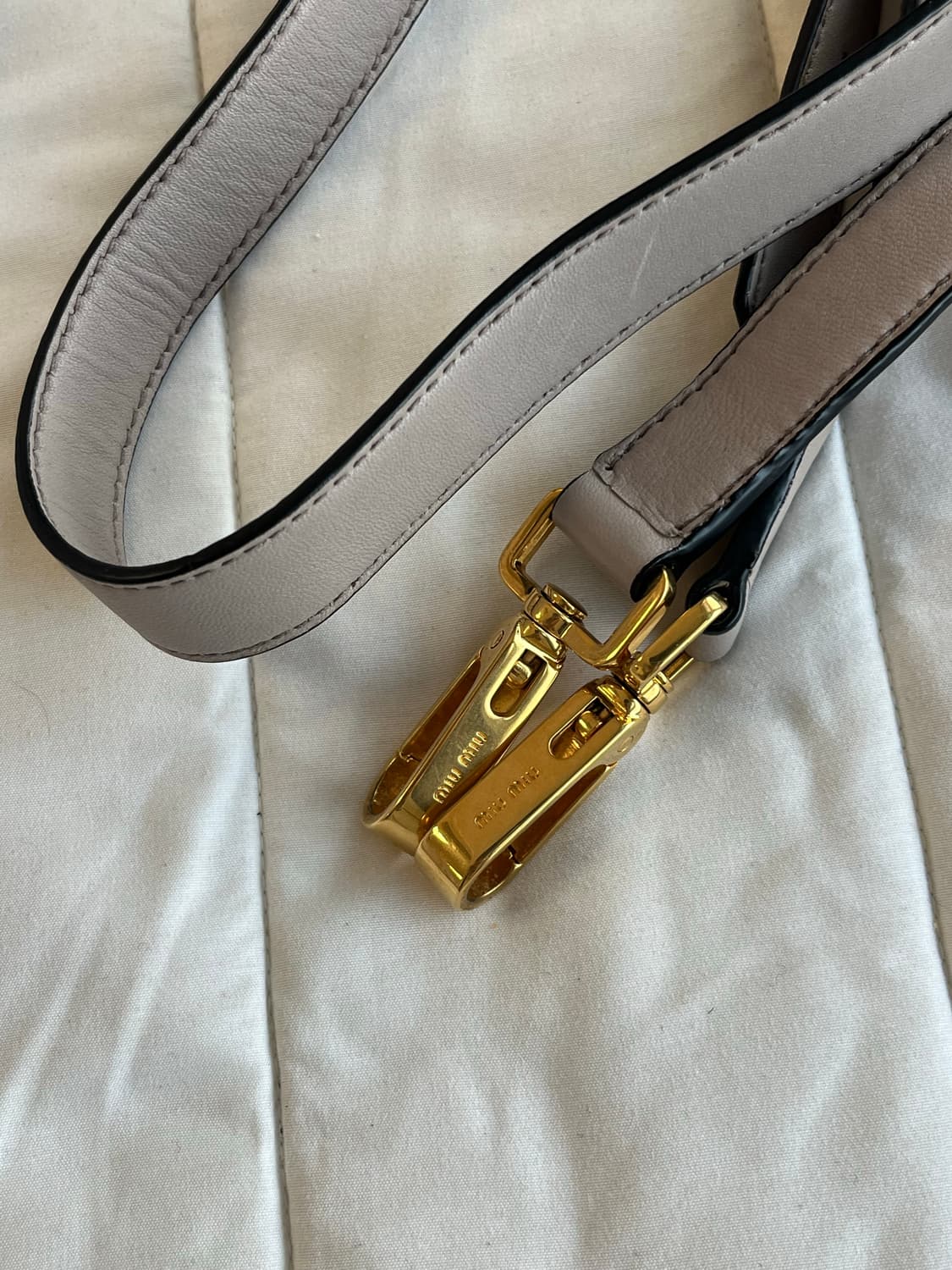 미우미우 마테라쎄 토트백 상품이미지7