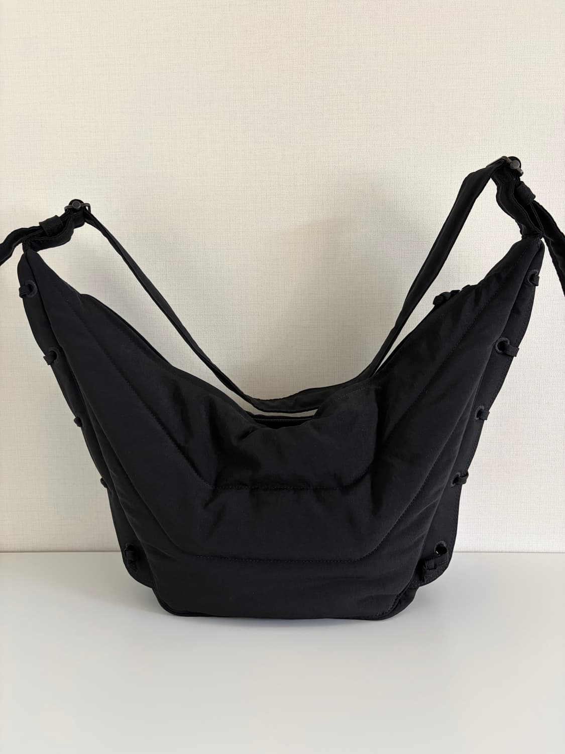 르메르 소프트 게임백 미디움 블랙 상품이미지1