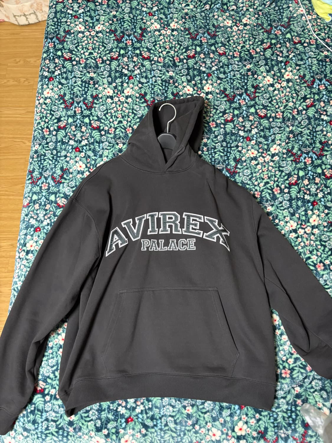 팔라스 x 아비렉스 후드 긴팔 블랙 상품이미지1