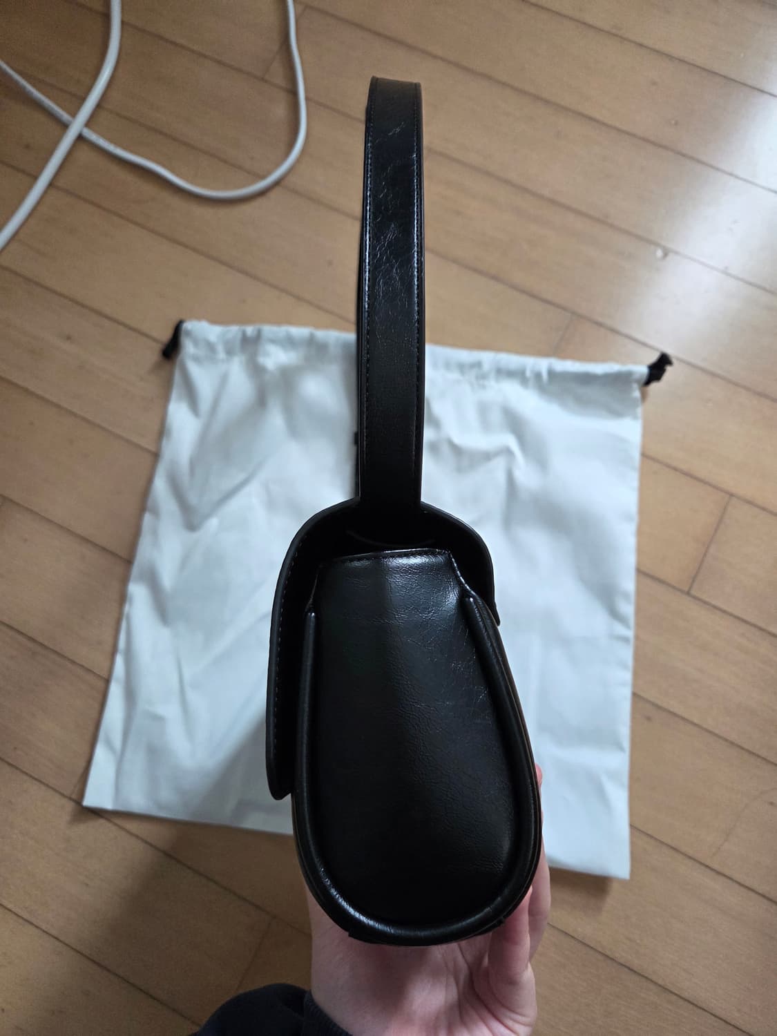 A급 스탠드오일 버터백 블랙 숄더백 파인드카푸어 미닛뮤트 상품이미지3