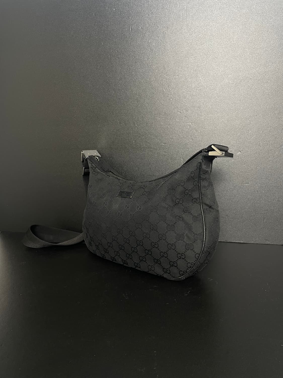 GUCCI 구찌 GG 캔버스 블랙 호보백 숄더백 상품이미지1