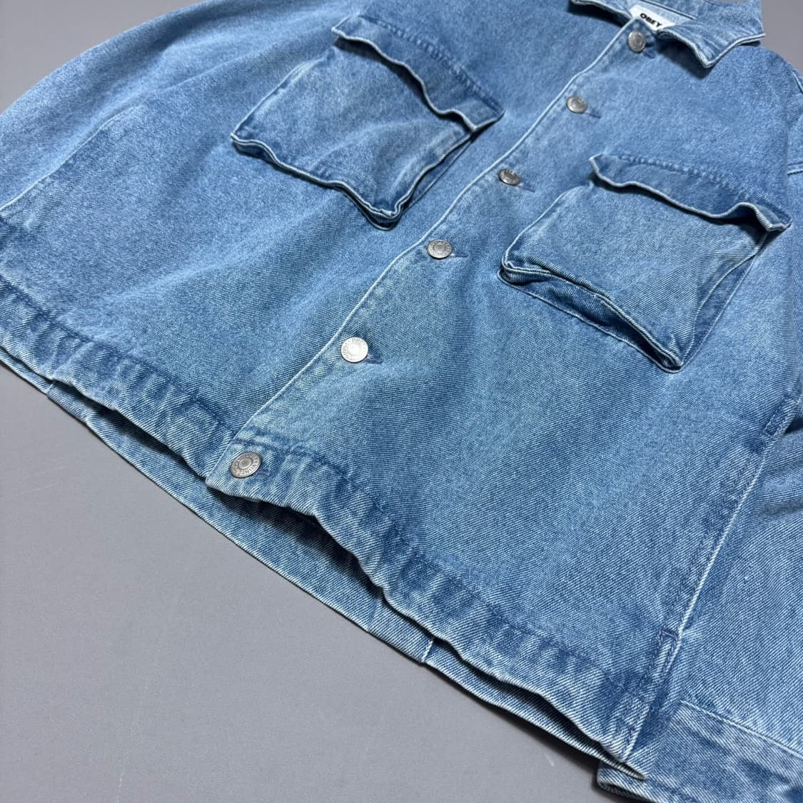 오베이(OBEY) 라이트블루컬러 코튼 유틸리티 포켓 데님 자켓 상품이미지5