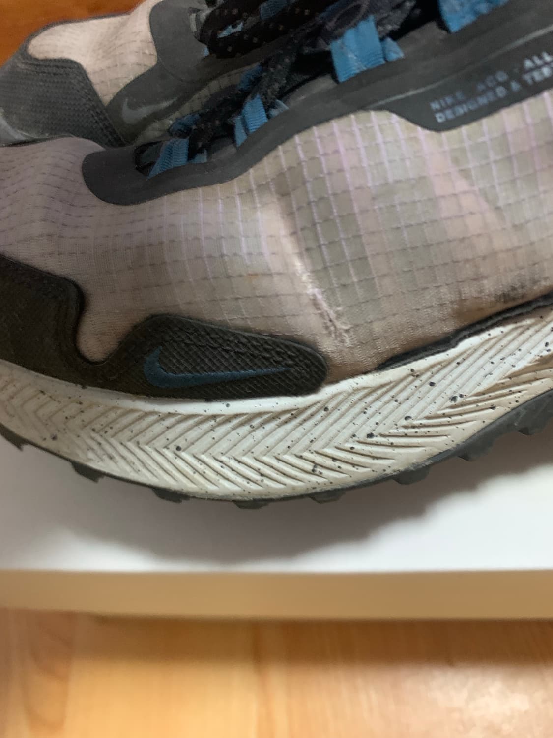 나이키 acg 줌 테라 자헤라  상품이미지2