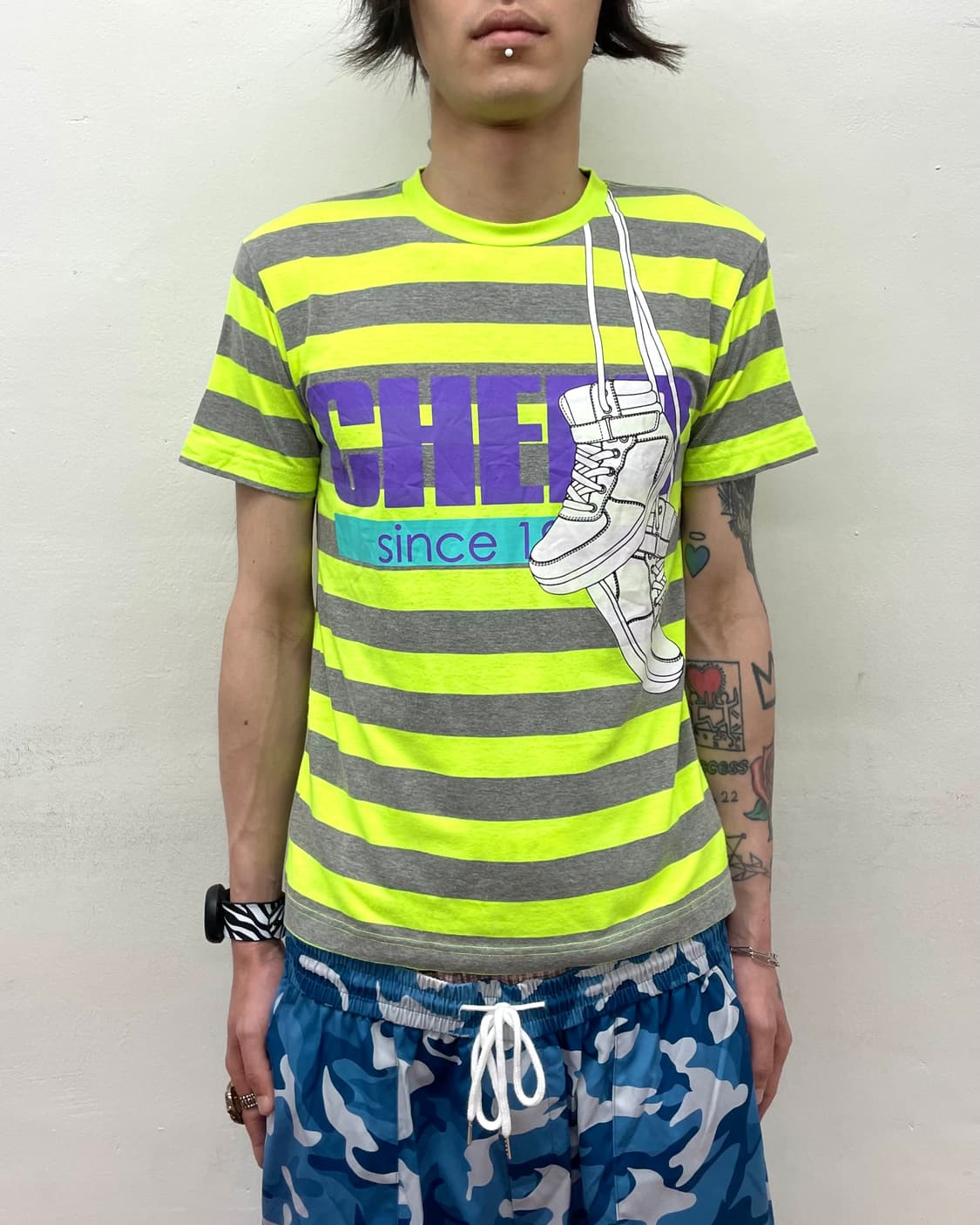 Cheer Shoes Green Stripe T-Shirt 상품이미지1