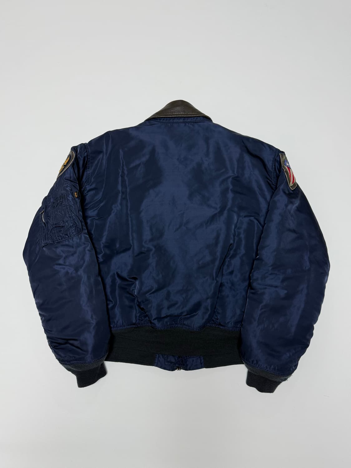 90s 알파인더스트리 CWU-45P 플라이트 ma-1 봄버 L USA 상품이미지2