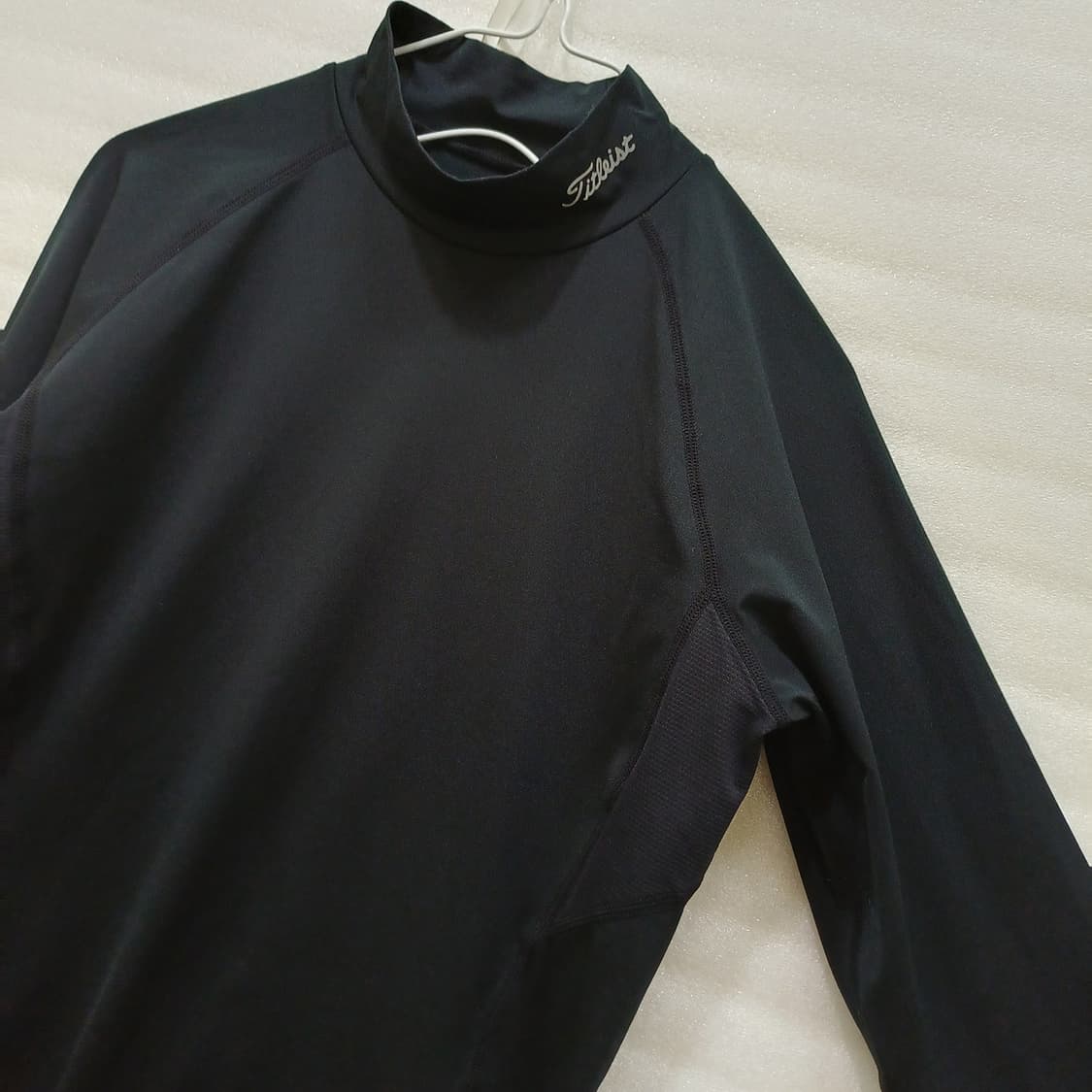 타이틀리스트 골프 약간쌀쌀할때 이너 티 여성 M 블랙 반폴라 사랑봉봉 상품이미지3