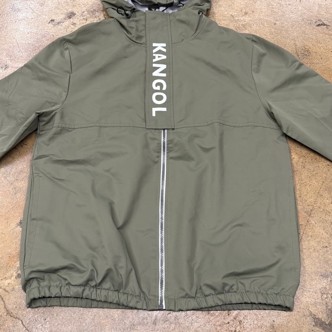 [정품/M] 캉골 후드 바람막이 카키색 b18 상품이미지3